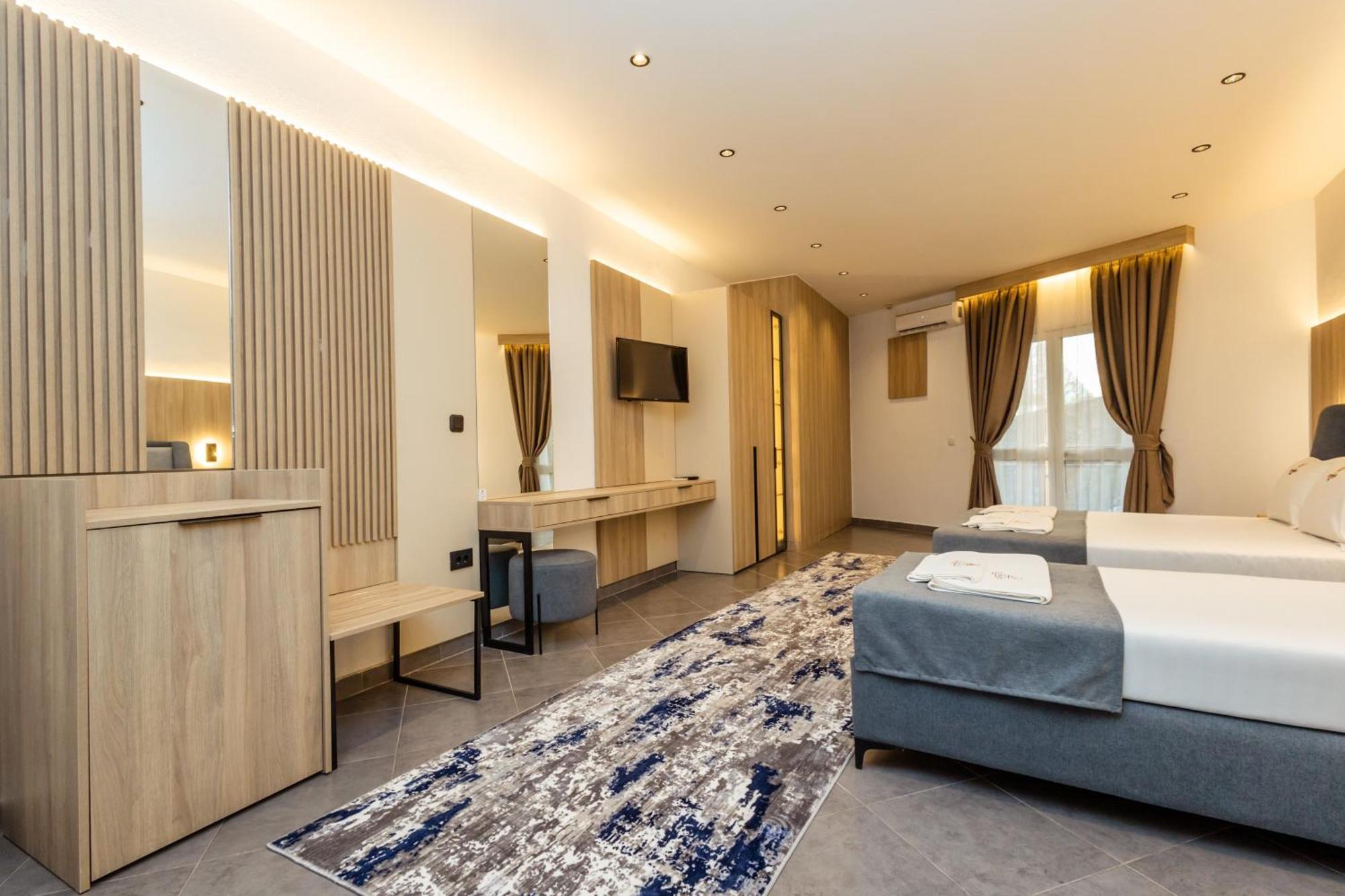 Continental Hotel Ulcinj Luaran gambar