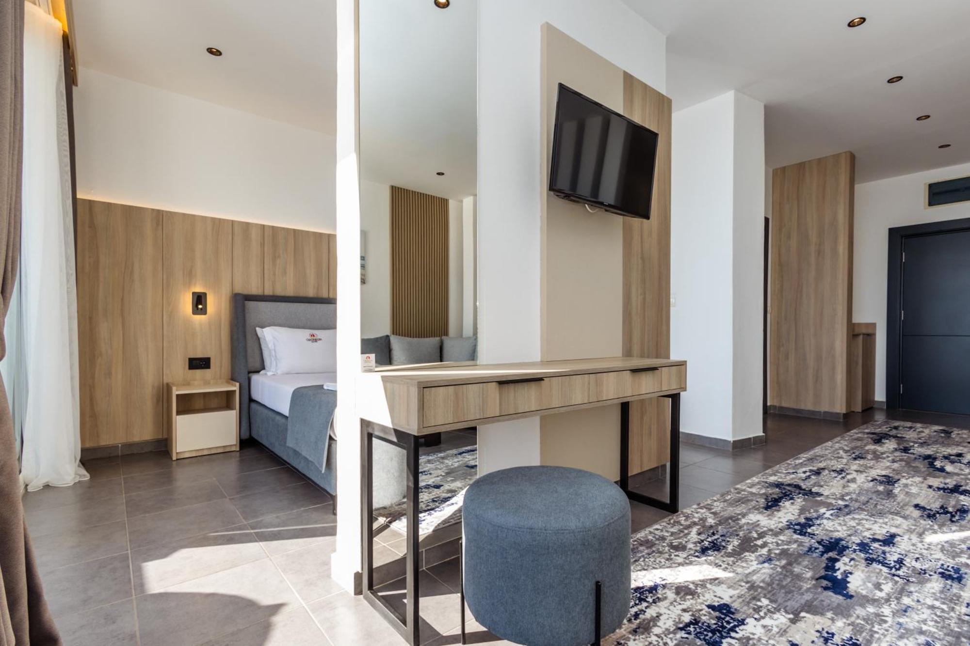Continental Hotel Ulcinj Luaran gambar